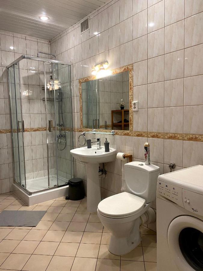 Lares And Penates Apartamento Cracovia Exterior foto