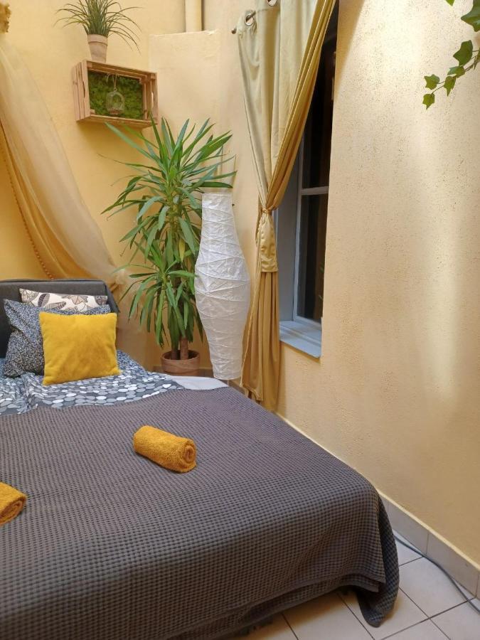 Lares And Penates Apartamento Cracovia Exterior foto