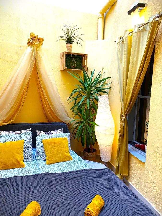 Lares And Penates Apartamento Cracovia Exterior foto