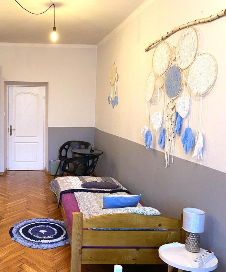 Lares And Penates Apartamento Cracovia Exterior foto